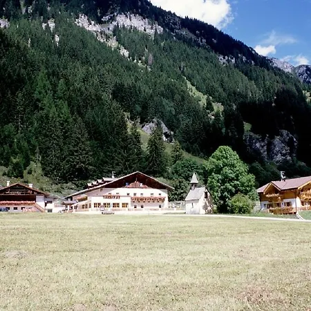 Larchhof 3* Racines